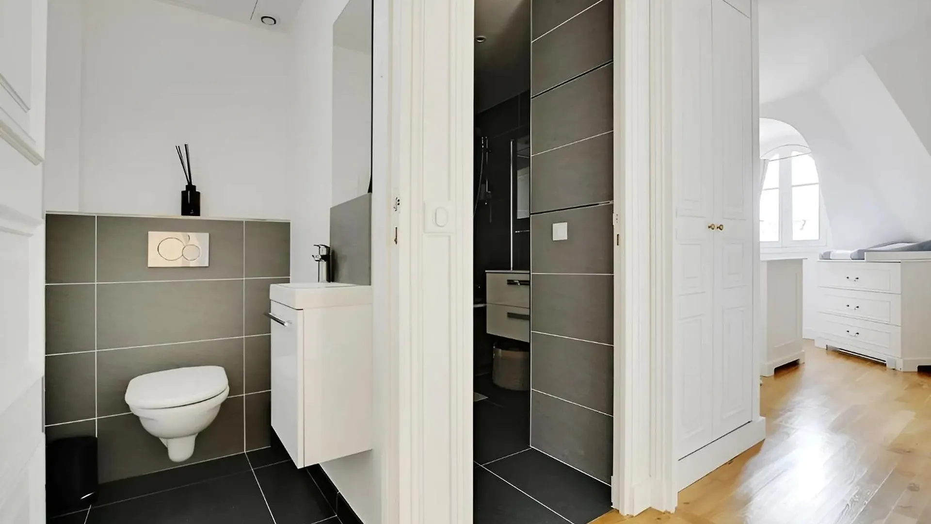 Royal Monceau - Hoche Apartman Párizs 0*,